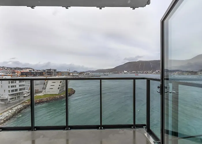 Northstay - Nyholmen Panorama, Fantastic Views, Sleeps 4 Apartament Tromsø